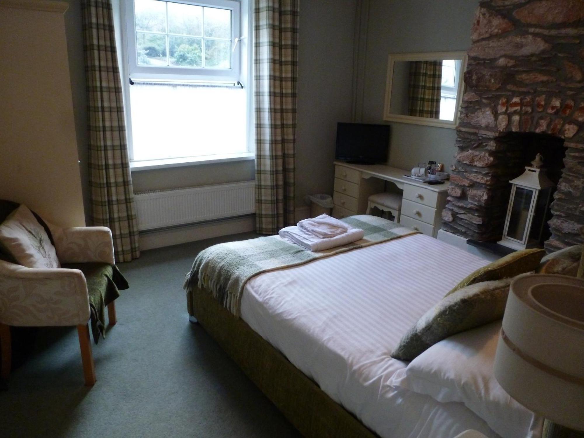 The Liscawn Hotel Crafthole Room photo